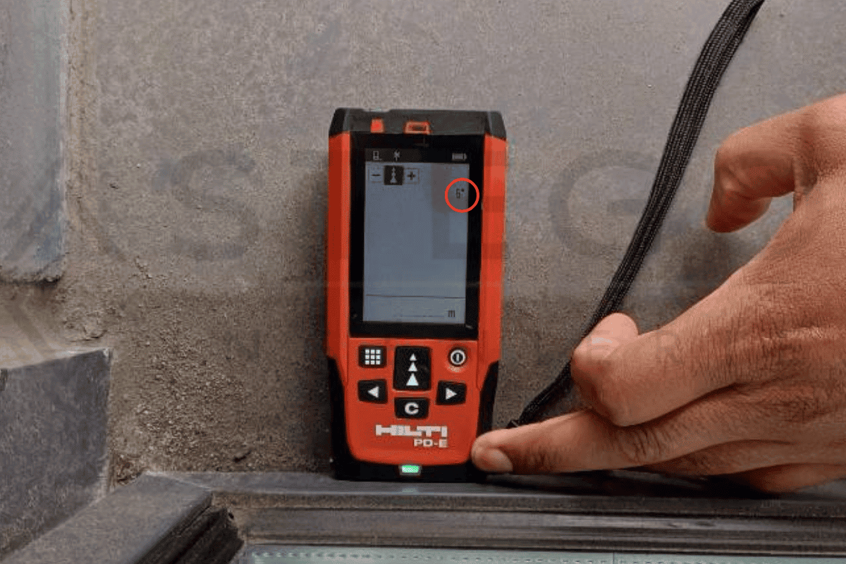 Pente inversée des bavettes de menuiseries